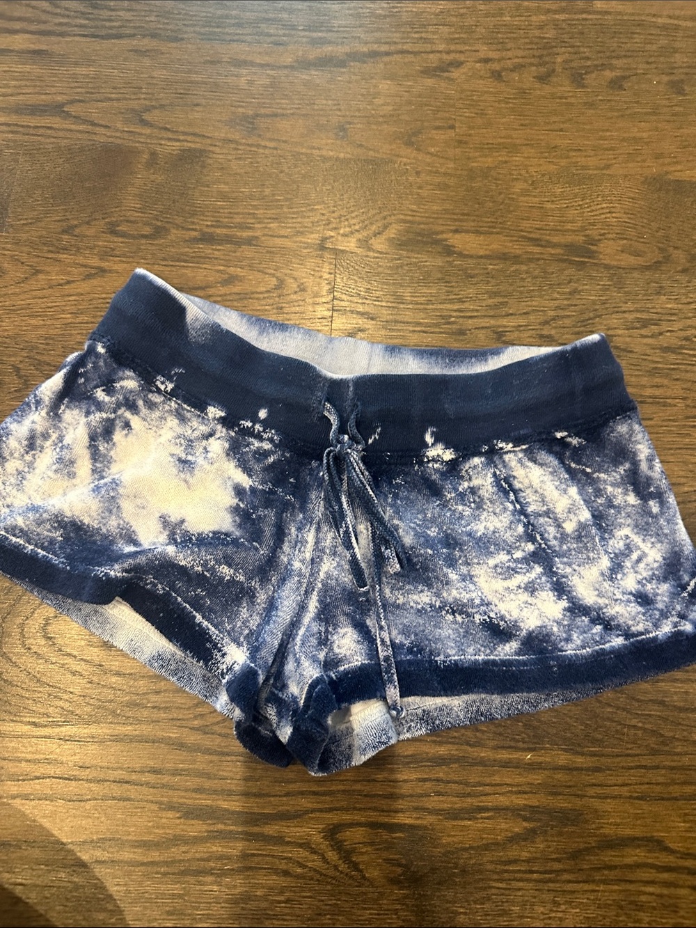 Hard tail size L tie dye shorts